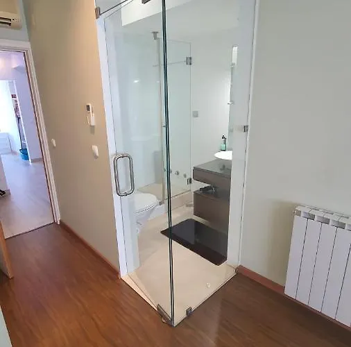 شقة Macrisbete 4 *